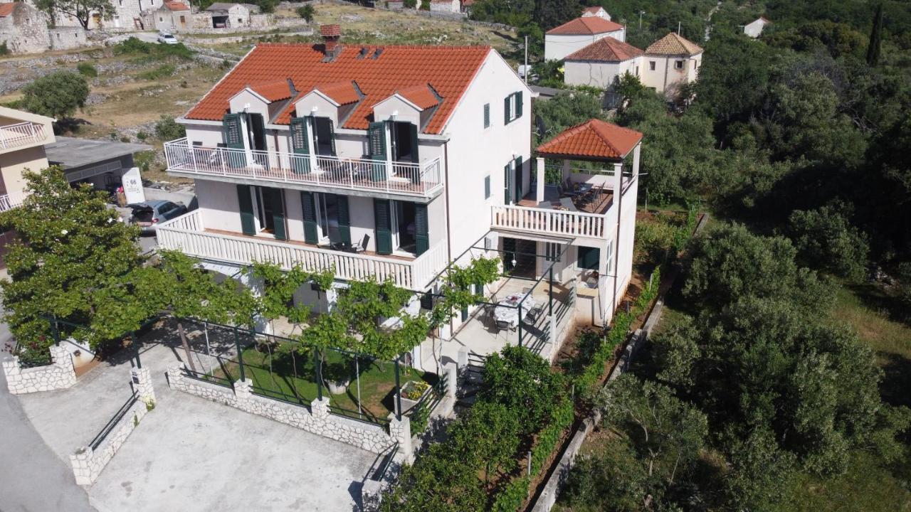 Apartments Kola Banići Exteriér fotografie