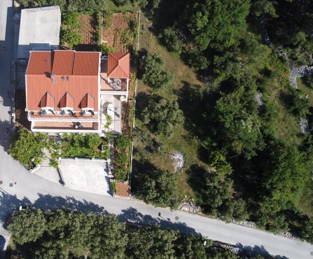 Apartments Kola Banići Exteriér fotografie