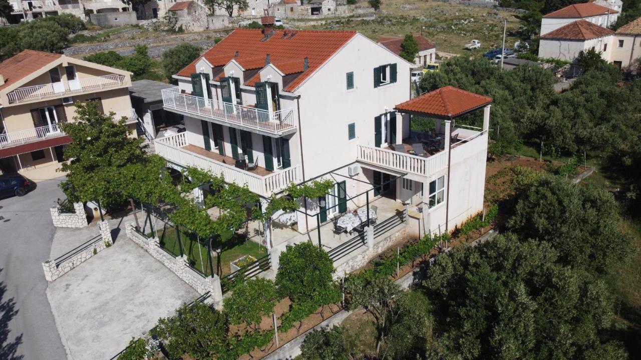 Apartments Kola Banići Exteriér fotografie
