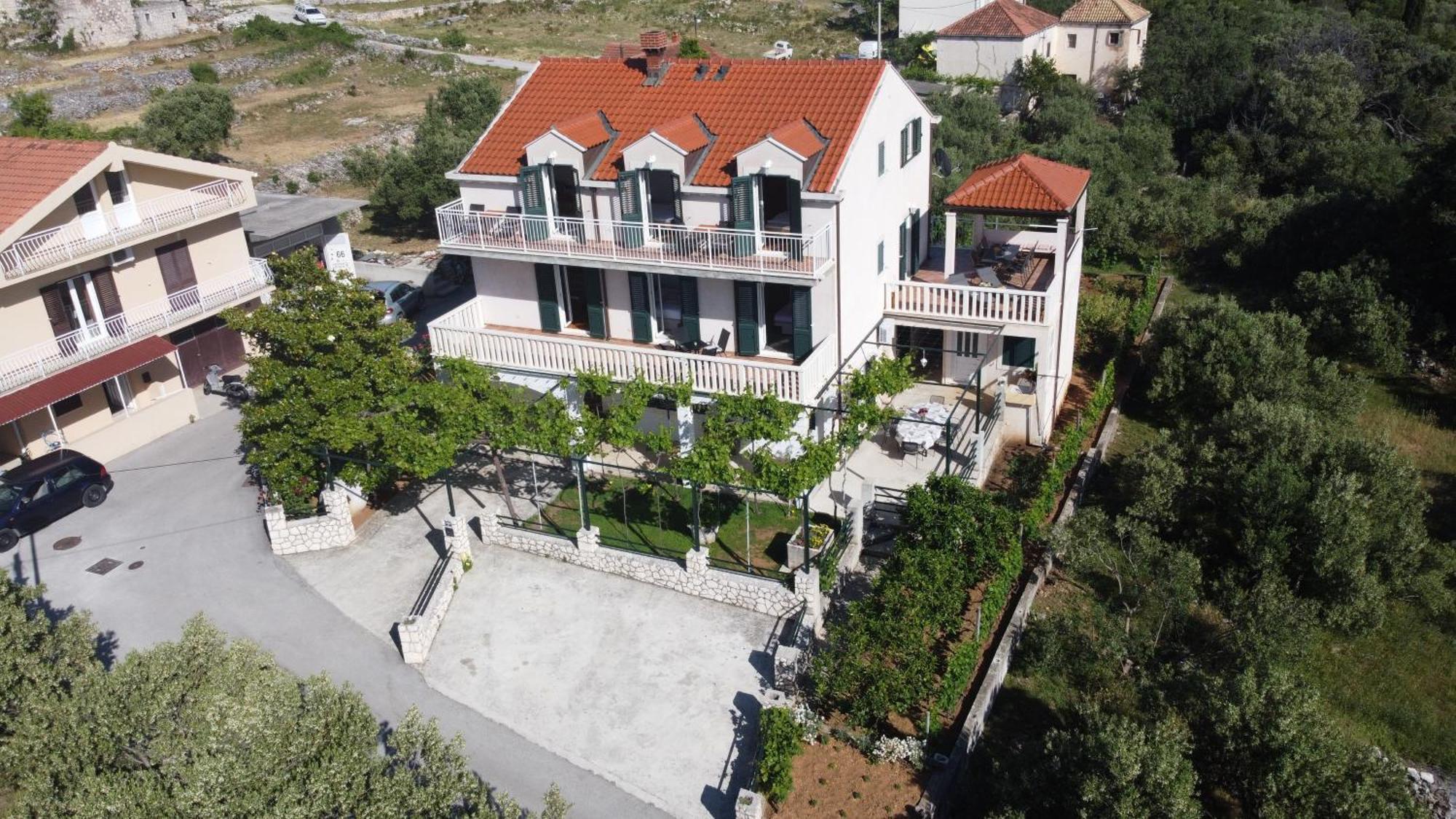 Apartments Kola Banići Exteriér fotografie
